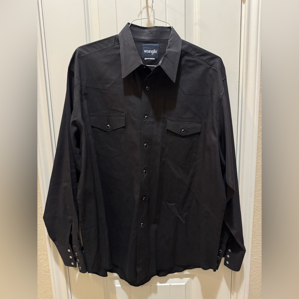 Wrangler Men's Classic Black Pearl Snap Shirt